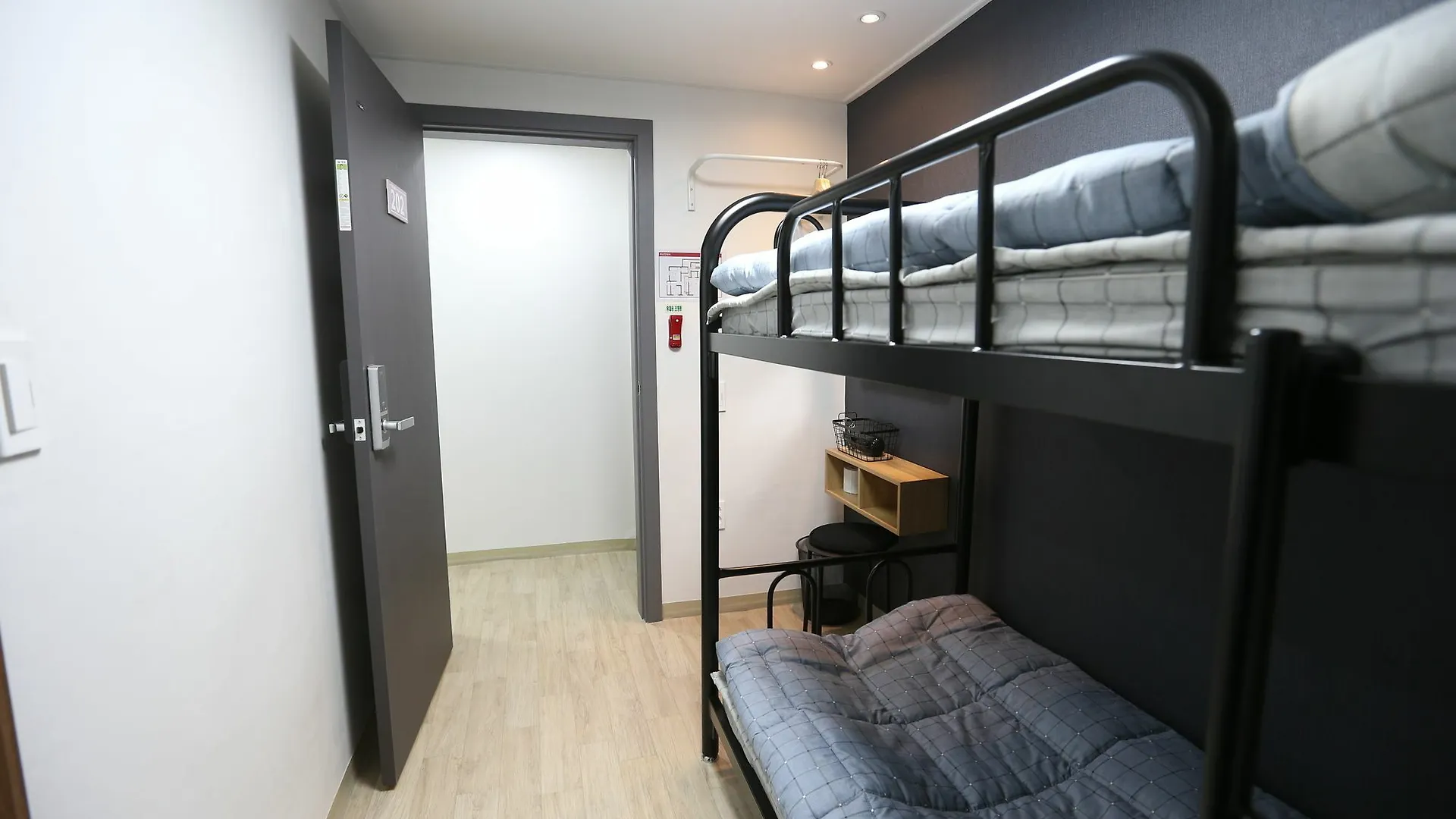 Hi Jun Guesthouse Seoul Hotell